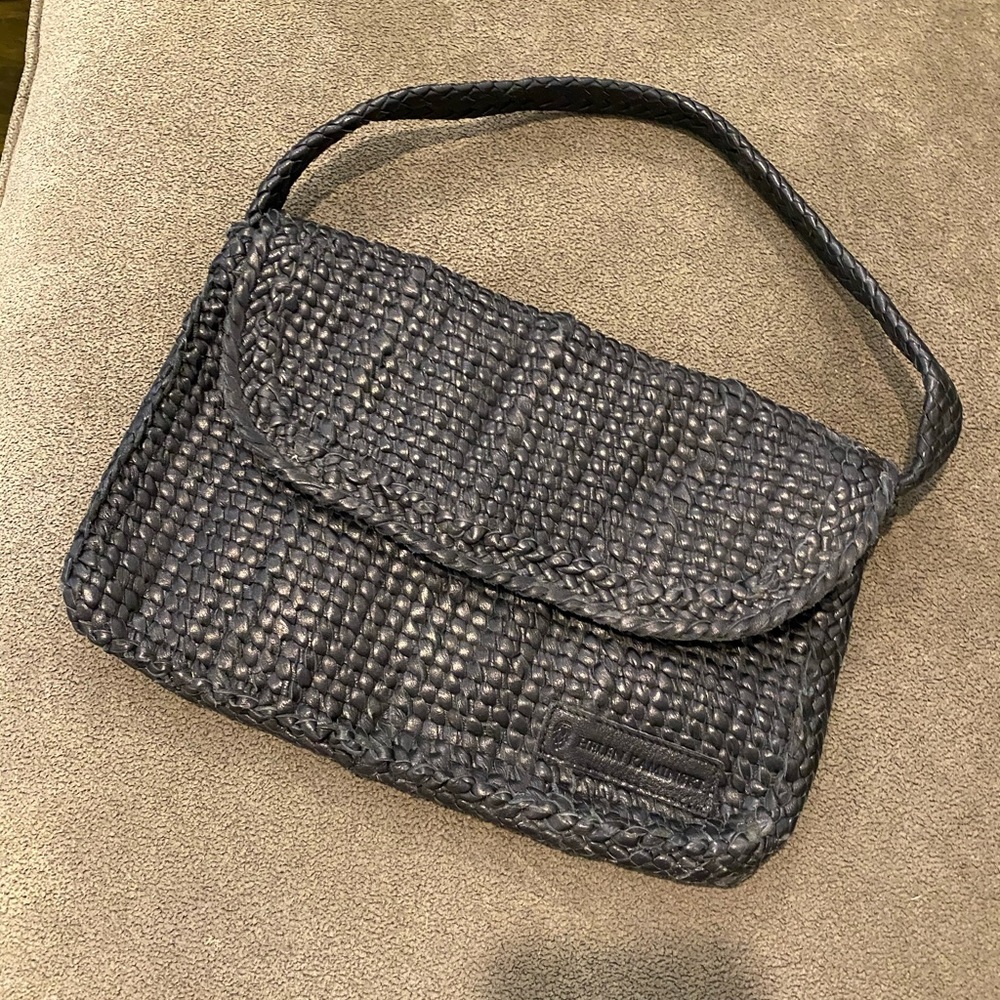 Black leather weaved shoulder purse